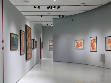 Превью публикации Музей русского импрессионизма: выставка «Отличники» с тактильными копиями экспонатов